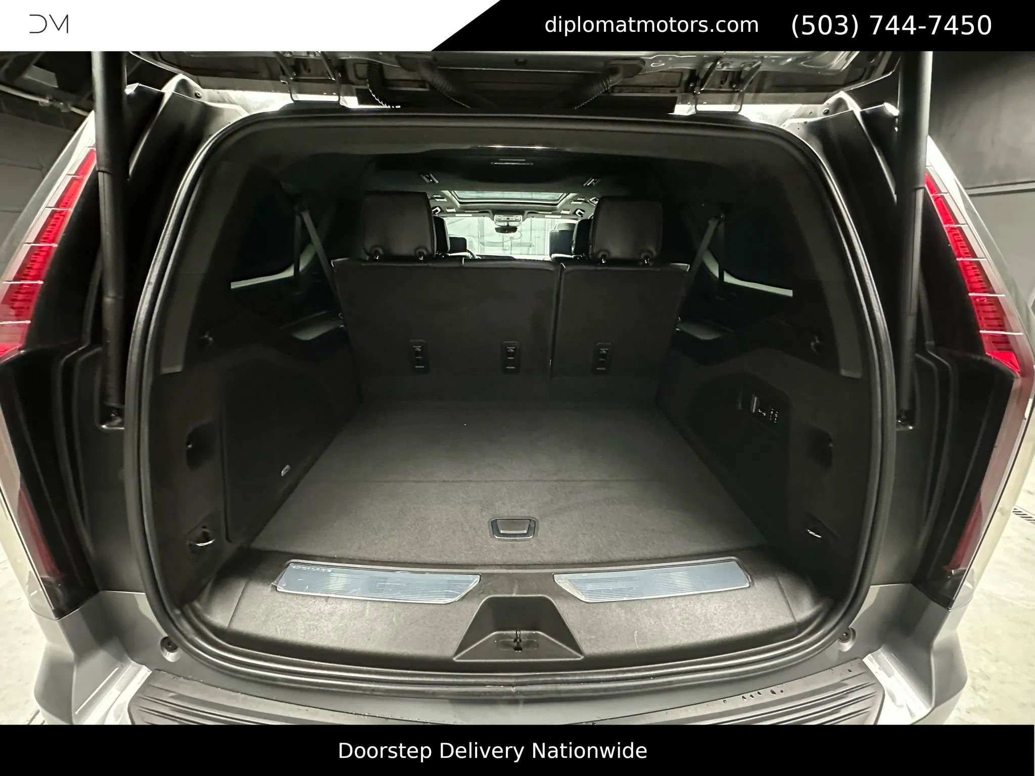 Used 2023 Cadillac Escalade ESV Sport Platinum w/ LPO, ONYX Package image 50