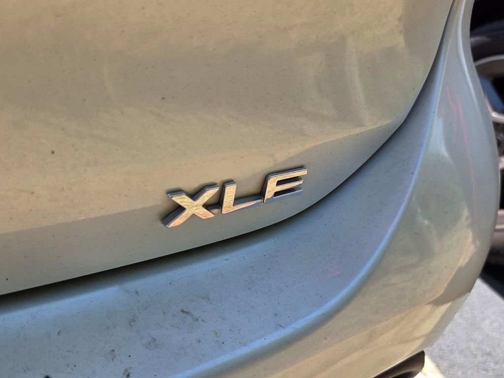 Used 2022 Toyota Highlander XLE FWD image 8