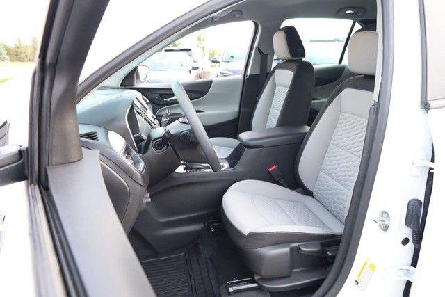 Used 2020 Chevrolet Equinox LS FWD image 8