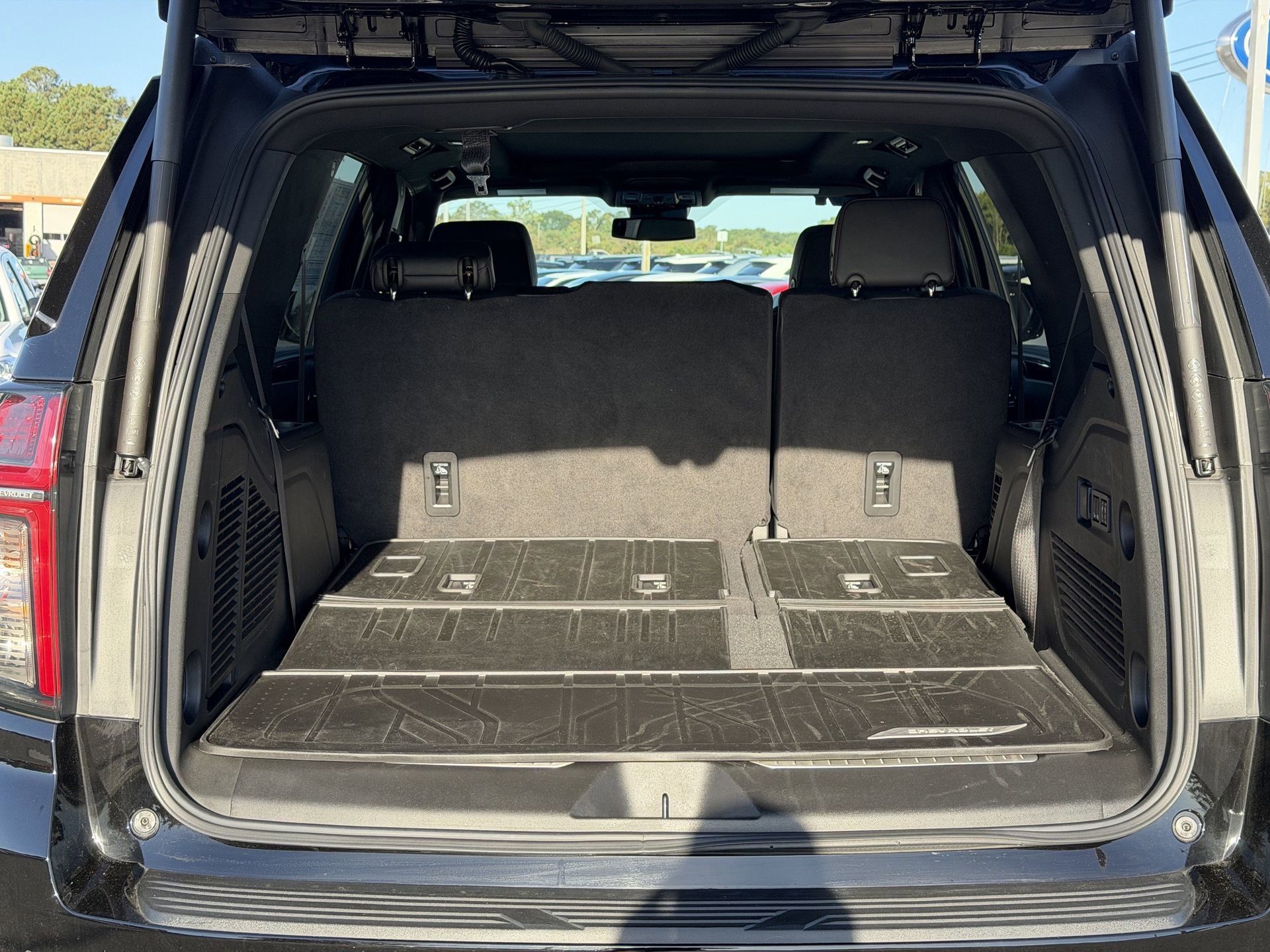 Used 2024 Chevrolet Tahoe RST w/ Luxury Package image 26