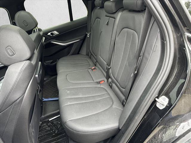 Used 2021 BMW X5 xDrive40i w/ Convenience Package AWD/4WD image 15