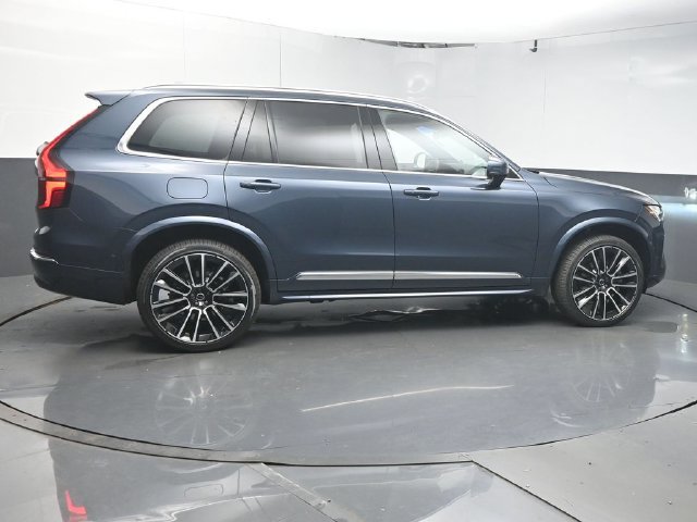 Used 2026 Volvo XC90 B6 Plus w/ Protection Package Premier AWD/4WD image 8