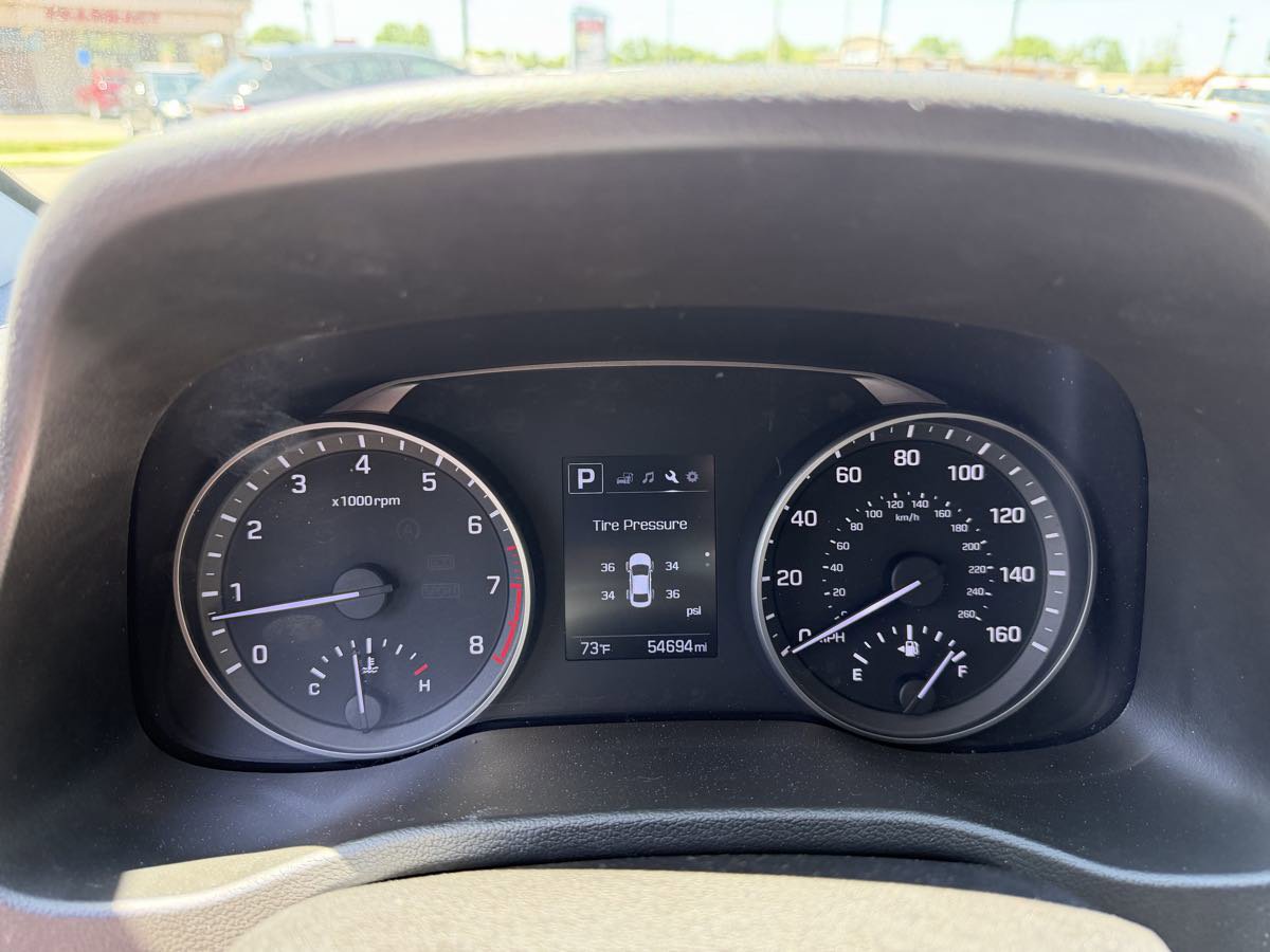 Used 2018 Hyundai Elantra SEL w/ Winter Weather Package FWD image 24