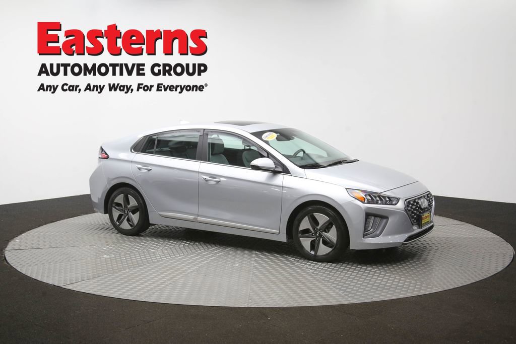 Used 2022 Hyundai Ioniq SEL FWD image 47