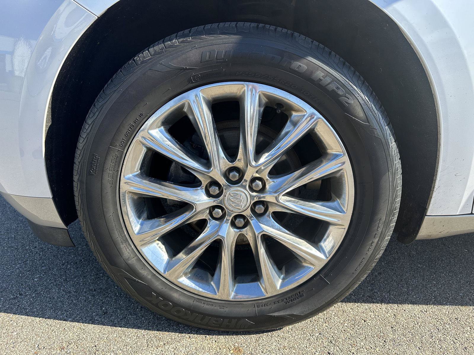 Used 2019 Buick Enclave Premium w/ Experience Buick Package FWD image 7