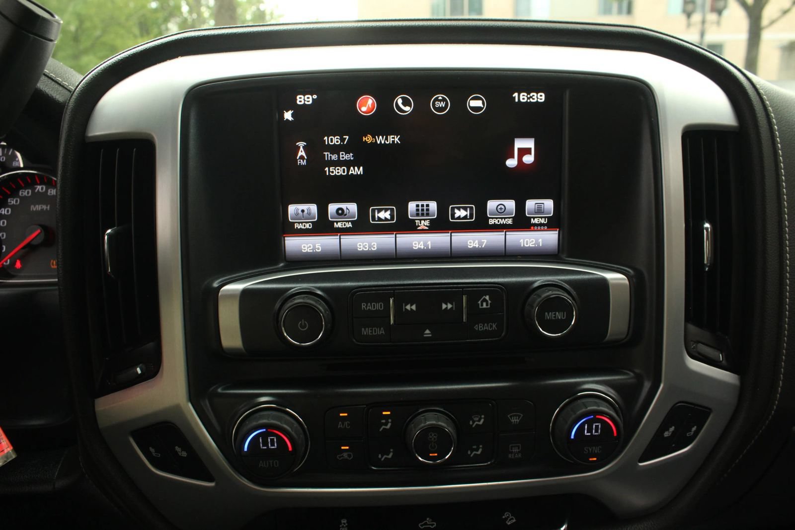 Used 2016 GMC Sierra 1500 SLE w/ SLE Value Package AWD/4WD image 33