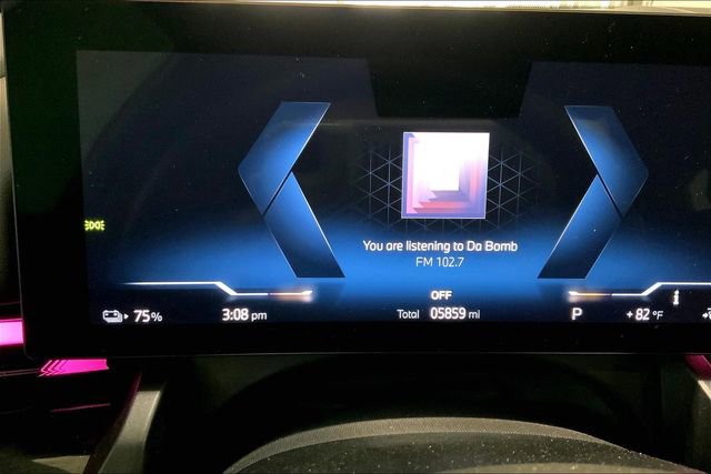 Used 2025 BMW i5 eDrive40i w/ M Sport Package image 7