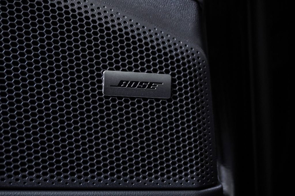 Certified 2025 Porsche Macan 4S Electric image 24