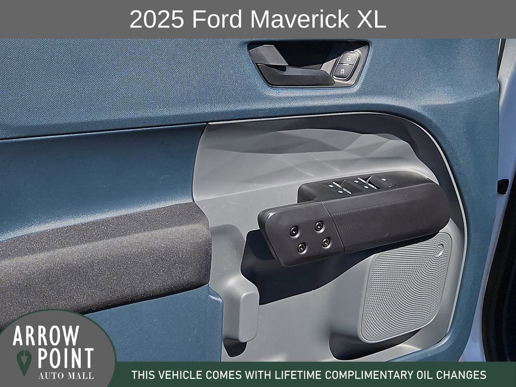 Used 2025 Ford Maverick XL w/ Equipment Group 102A image 21