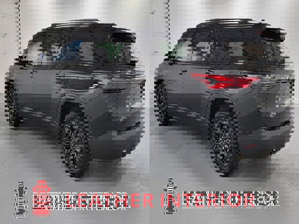 Used 2022 Chevrolet Traverse RS image 6