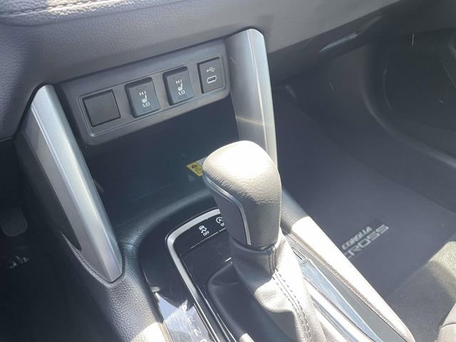 Used 2023 Toyota Corolla Cross XLE FWD image 30