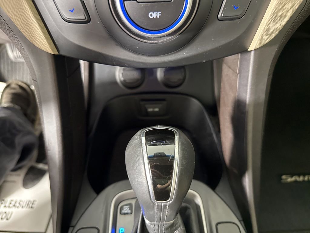 Used 2013 Hyundai Santa Fe Limited w/ Technology Pkg FWD image 21