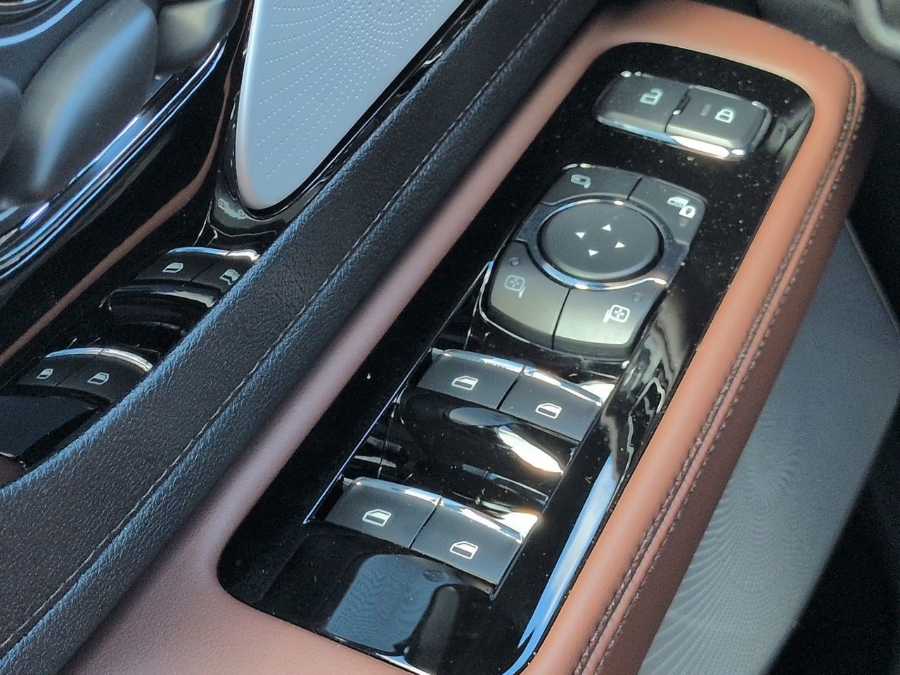 New 2026 Lincoln Aviator Reserve AWD/4WD image 23
