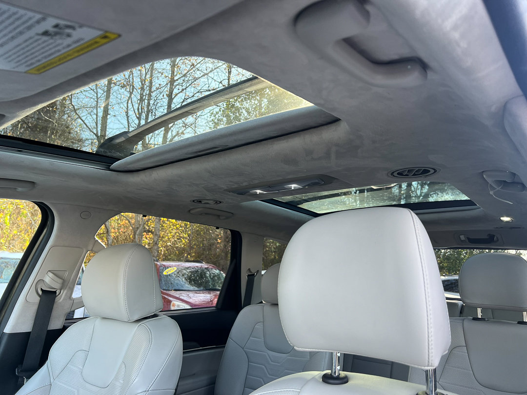 Used 2022 Kia Telluride SX w/ SX Prestige Package image 28