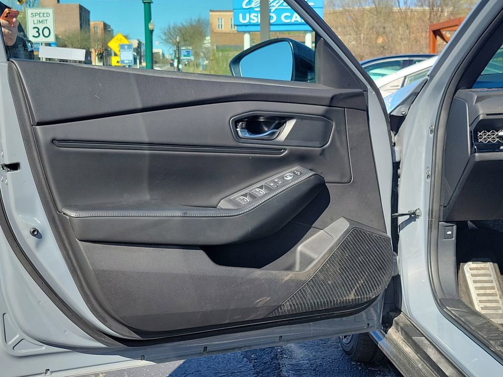 Used 2023 Honda Accord Sport image 13