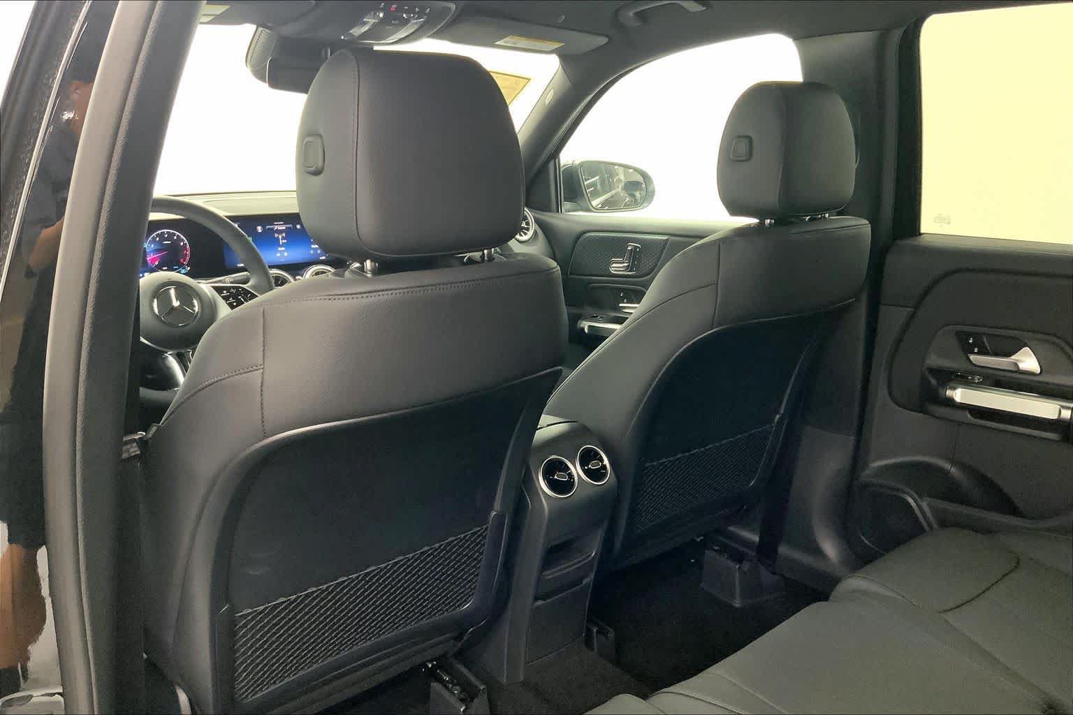 New 2026 Mercedes-Benz GLB 250 image 18