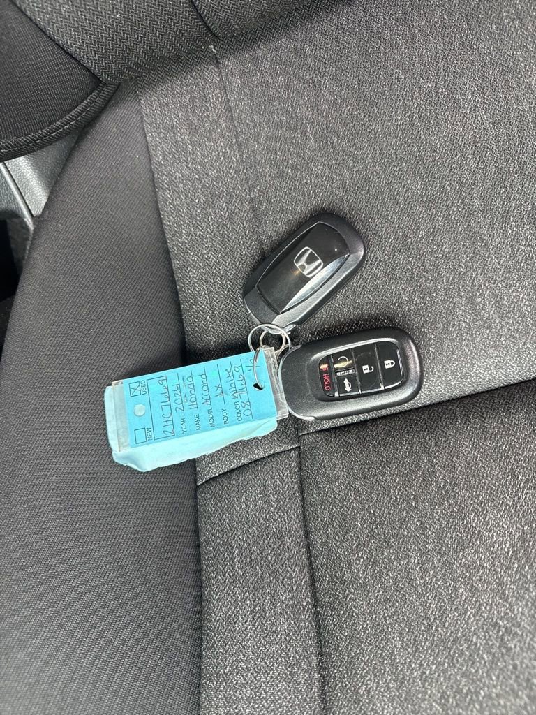 Used 2024 Honda Accord LX image 32