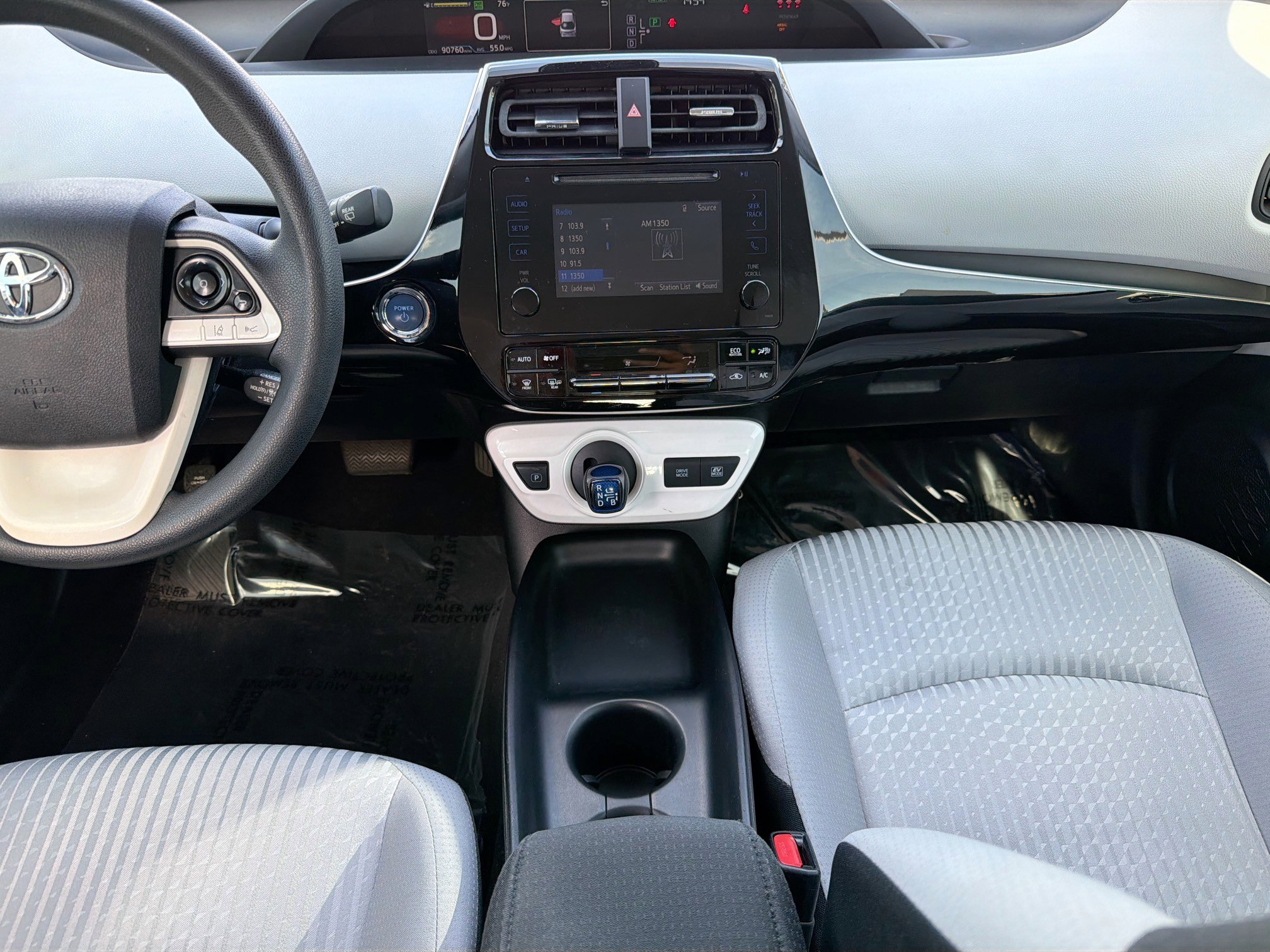 Used 2017 Toyota Prius Two image 18