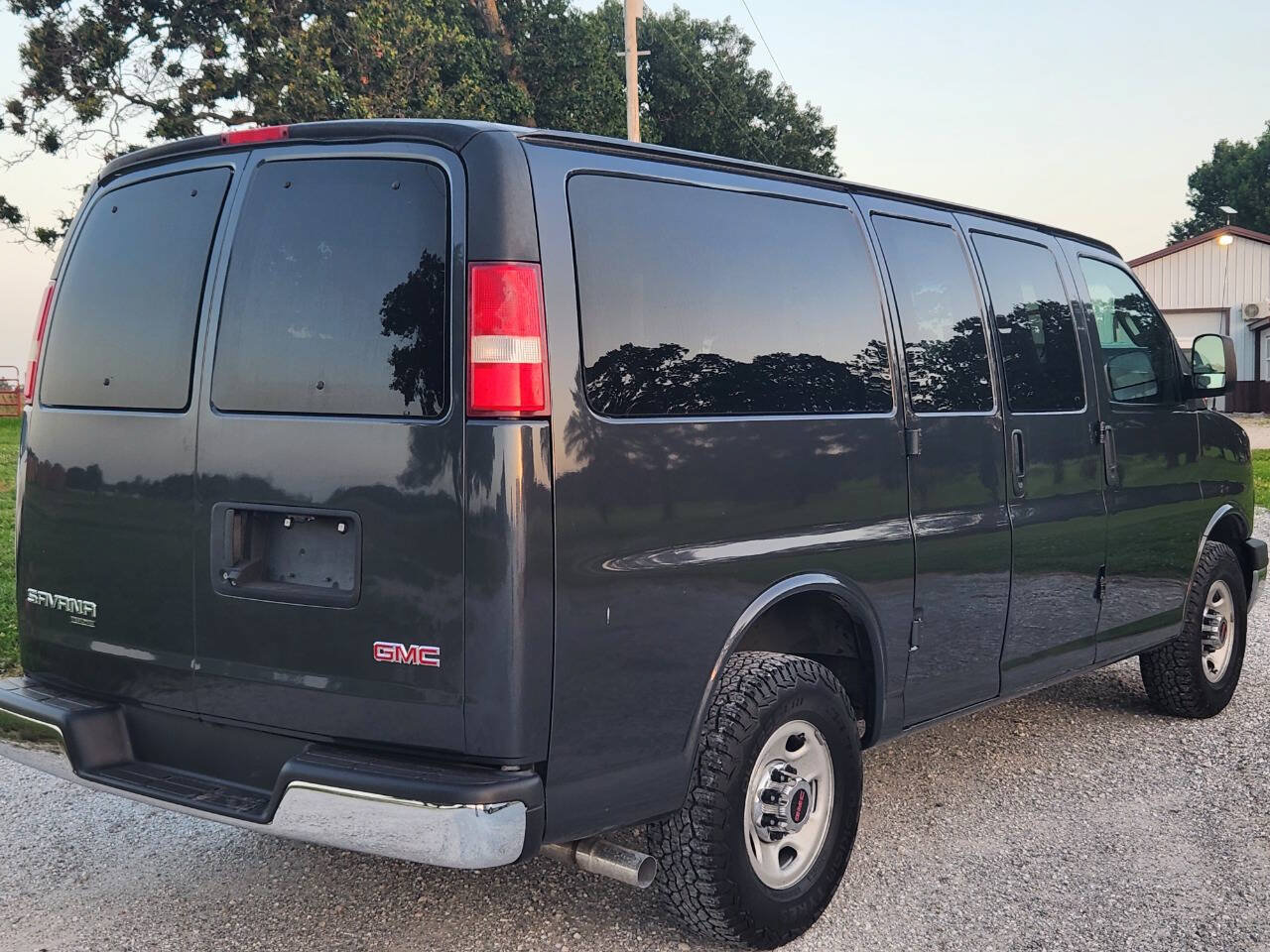 Used 2016 GMC Savana 3500 LT w/ LT Preferred Equipment Group RWD image 7