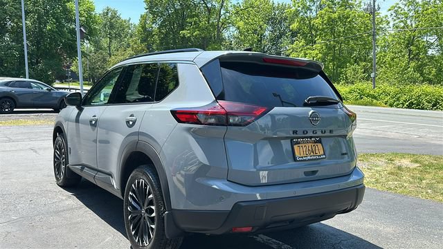 Used 2026 Nissan Rogue Dark Armor AWD/4WD image 7