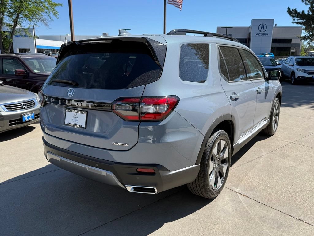 Certified 2026 Honda Pilot Touring image 4