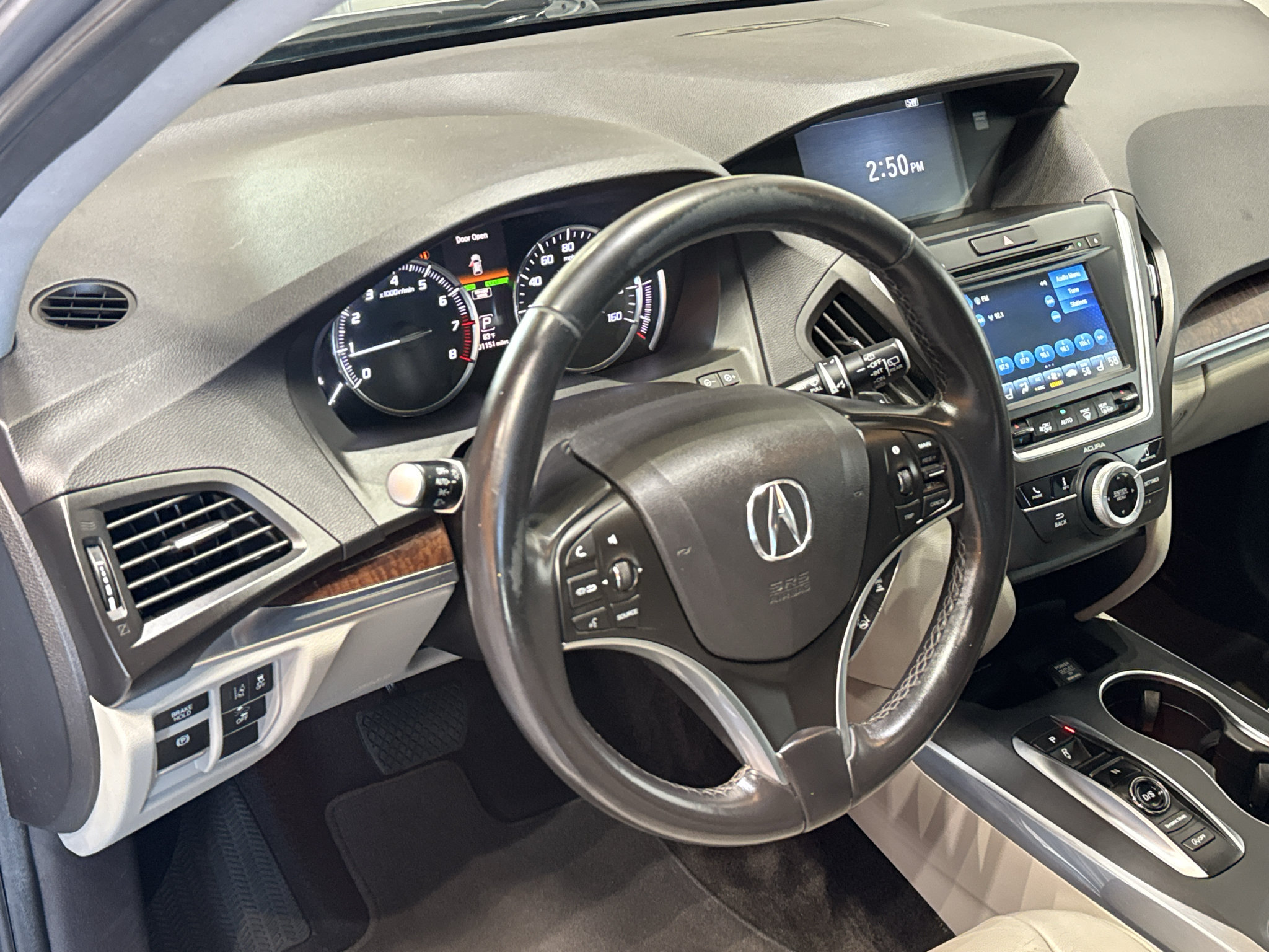 Used 2020 Acura MDX FWD image 18