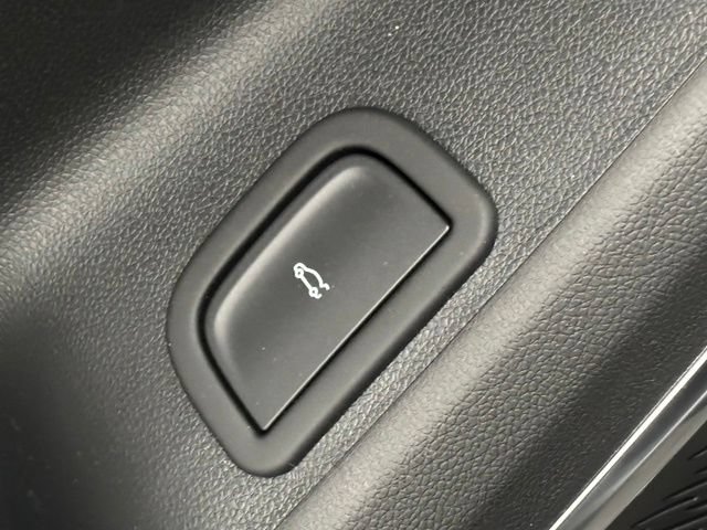 New 2026 Chevrolet Traverse RS AWD/4WD image 17