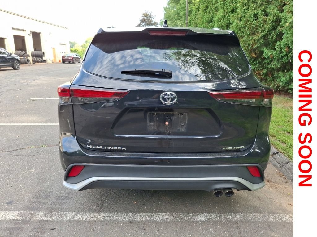 Used 2024 Toyota Highlander XSE AWD/4WD image 7