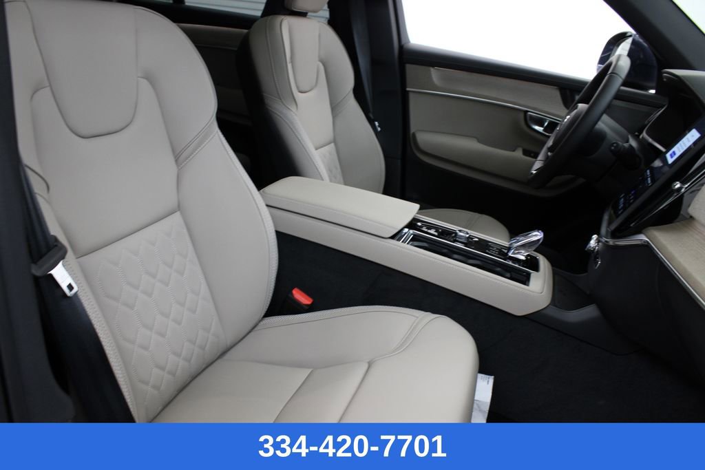 New 2026 Volvo XC90 B6 Plus image 25