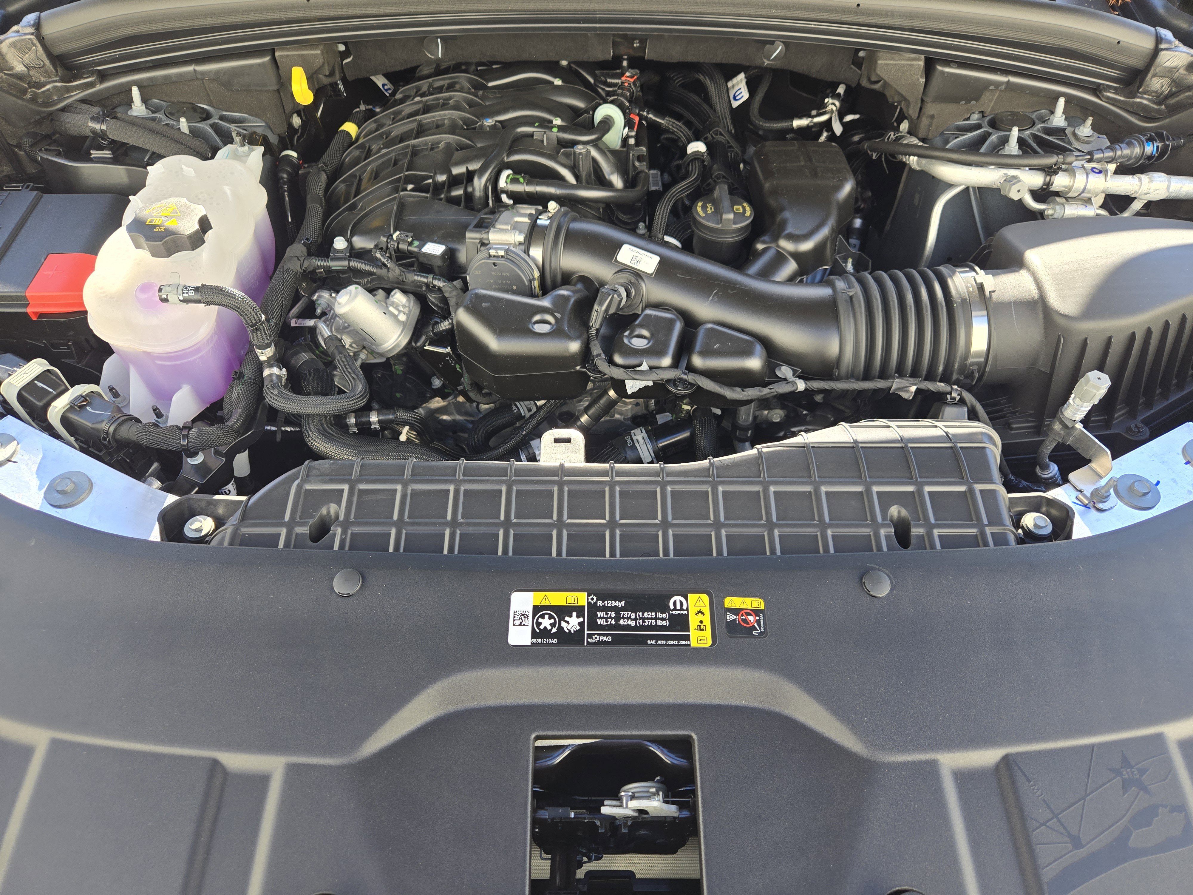 New 2025 Jeep Grand Cherokee L Laredo image 23