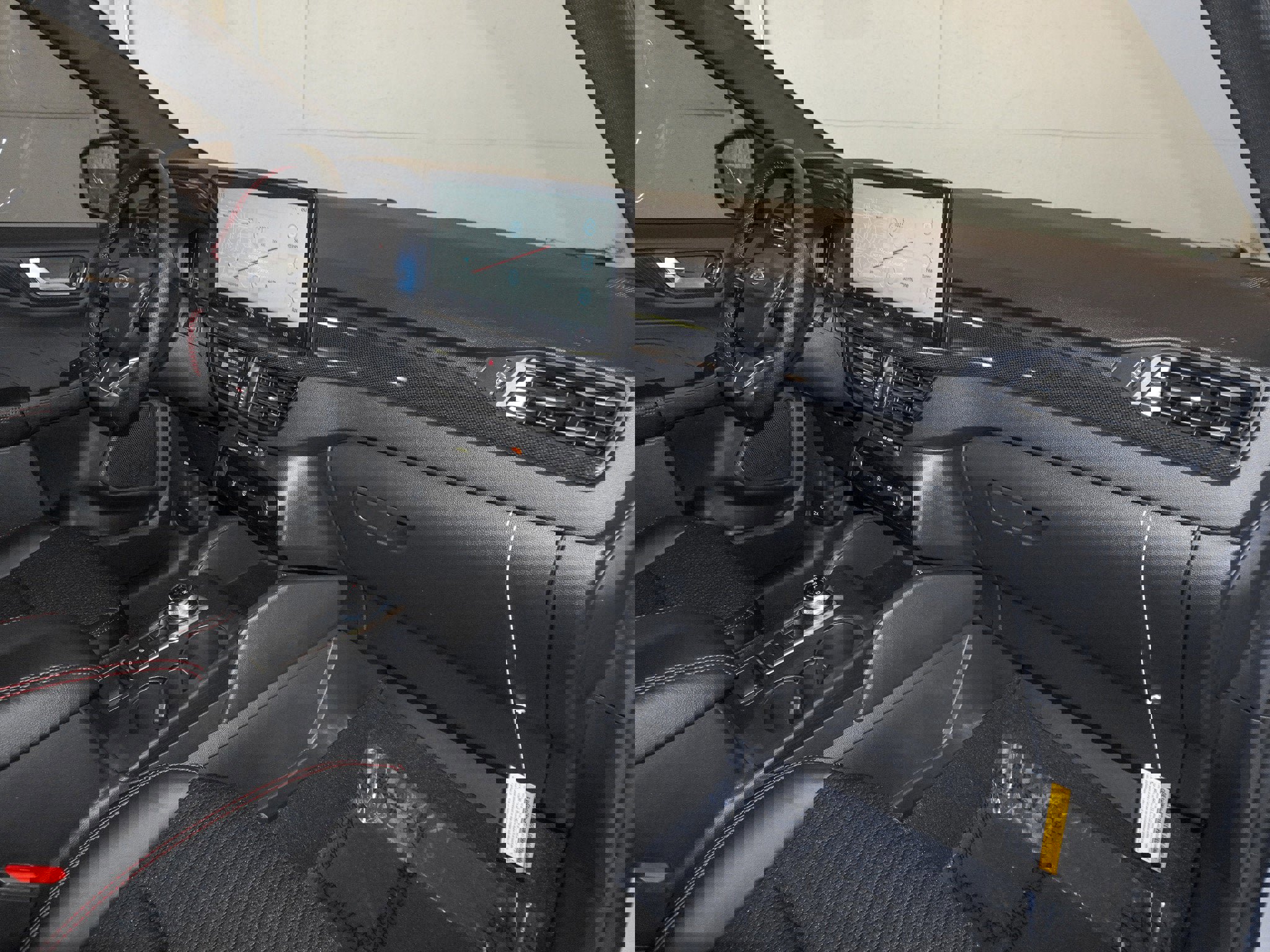 New 2025 Ford Escape ST-Line w/ Tech Pack #1 image 41