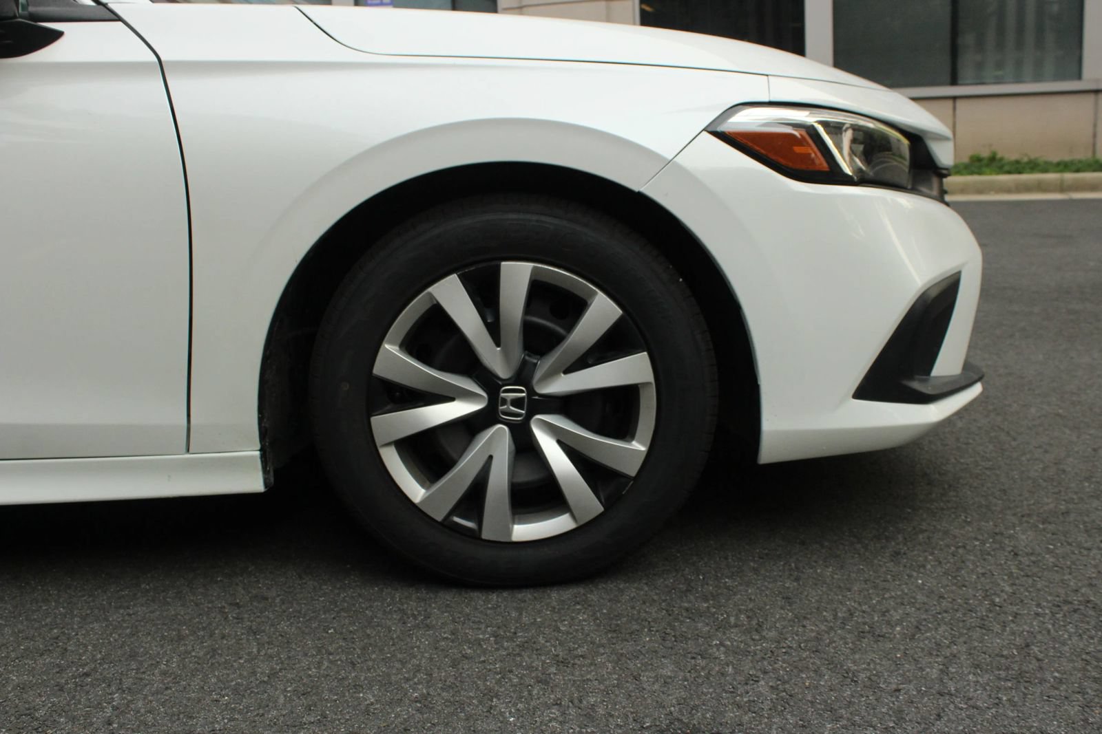 Used 2022 Honda Civic LX image 4