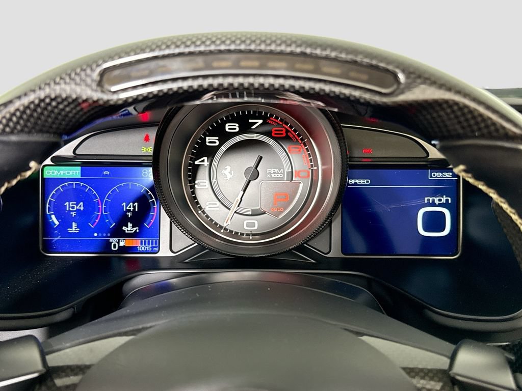 Used 2020 Ferrari Portofino RWD image 18