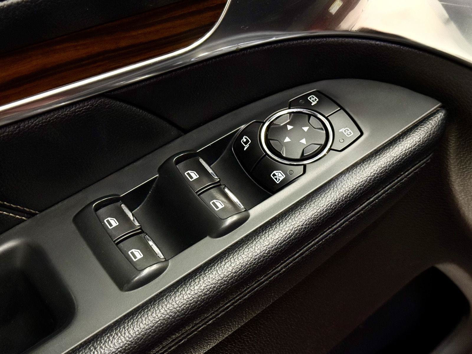 Used 2016 Ford Explorer Limited AWD/4WD image 12