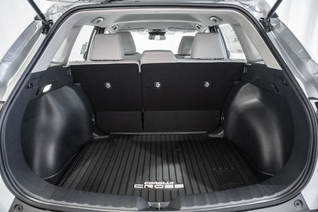 New 2026 Toyota Corolla Cross L image 8