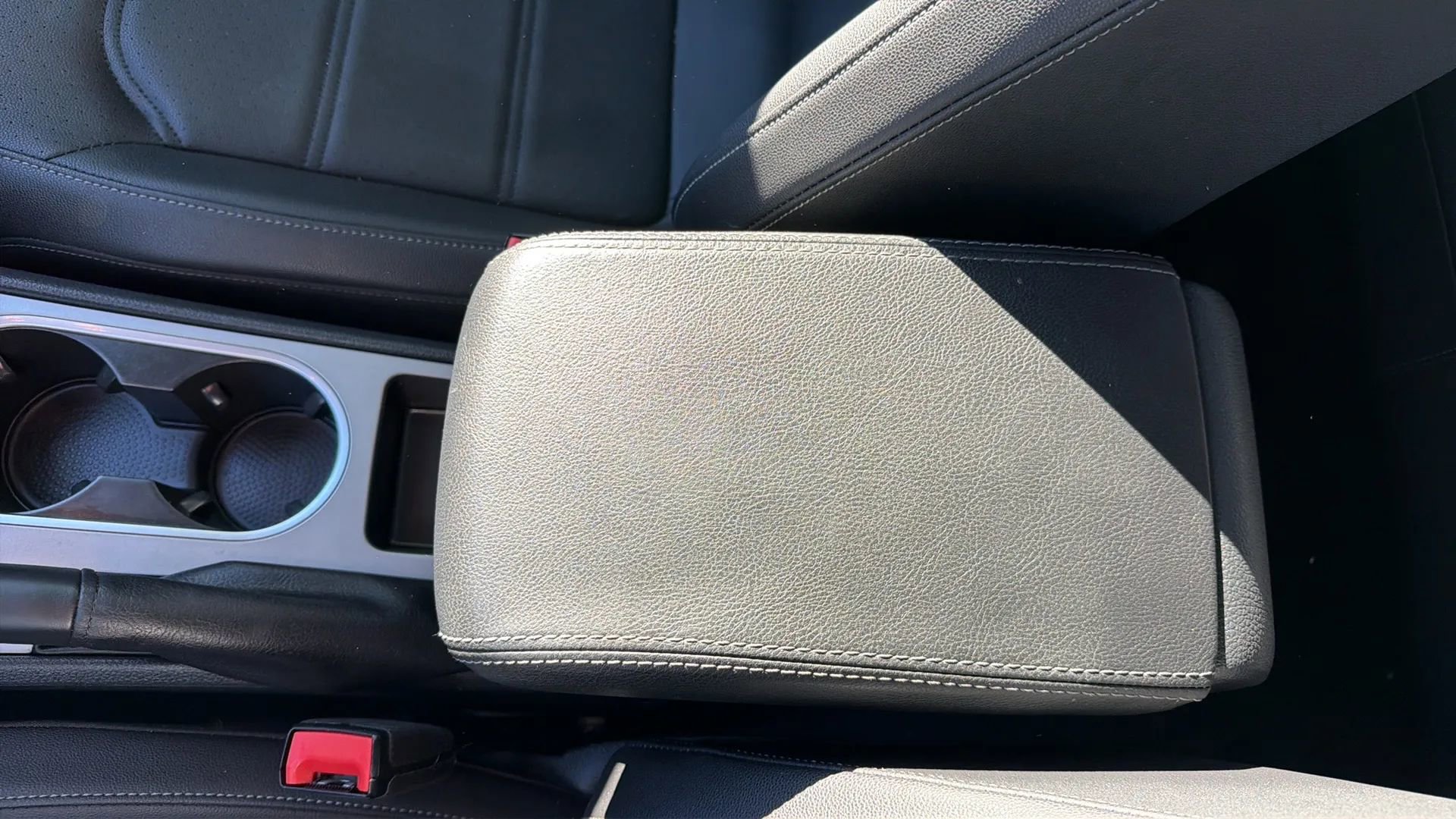 Used 2022 Volkswagen Passat 2.0T SE image 38