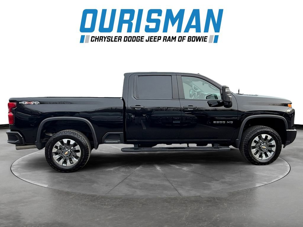 Used 2024 Chevrolet Silverado 2500 Custom w/ Custom Value Package image 7