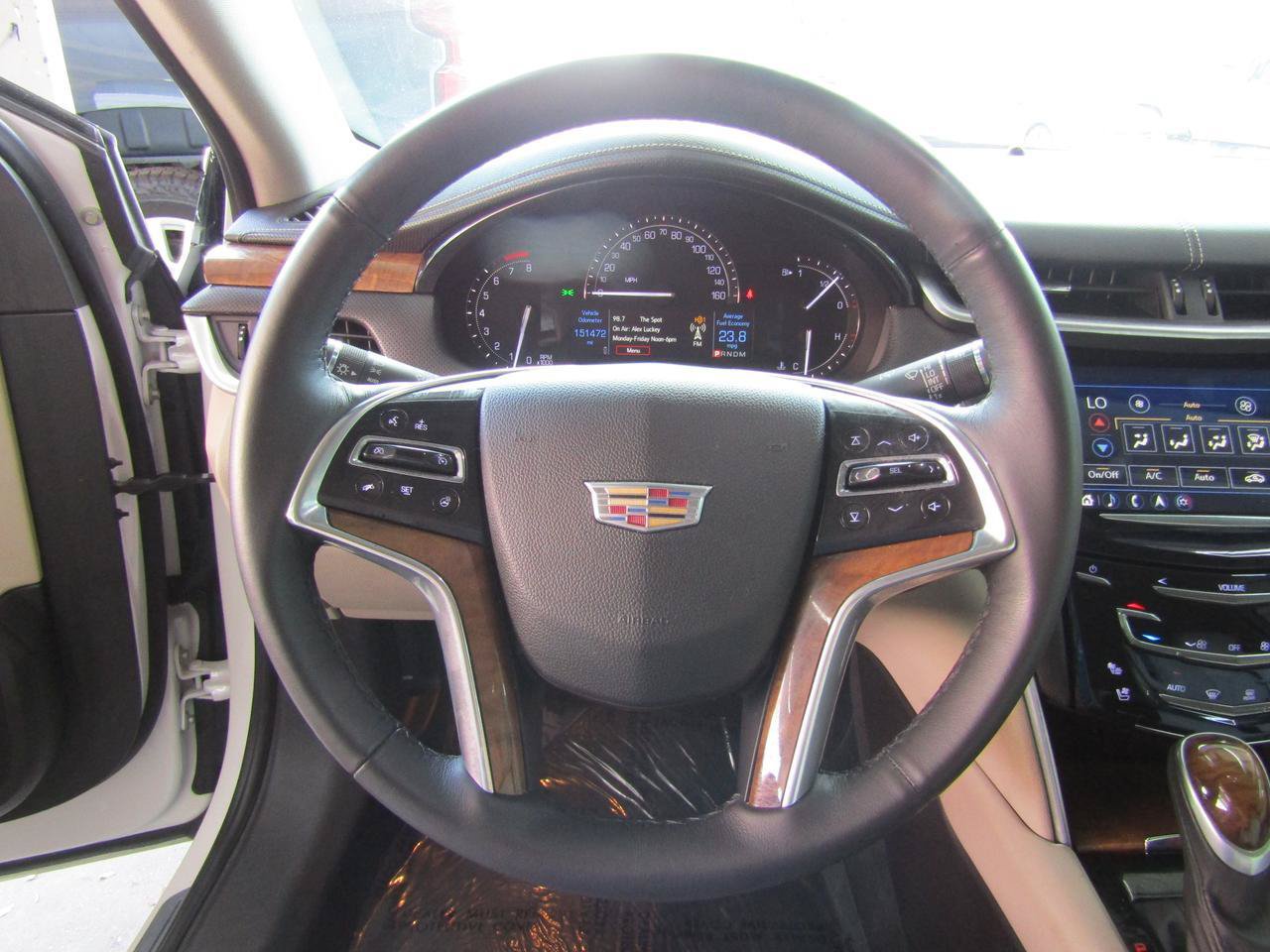Used 2018 Cadillac XTS Luxury FWD image 13
