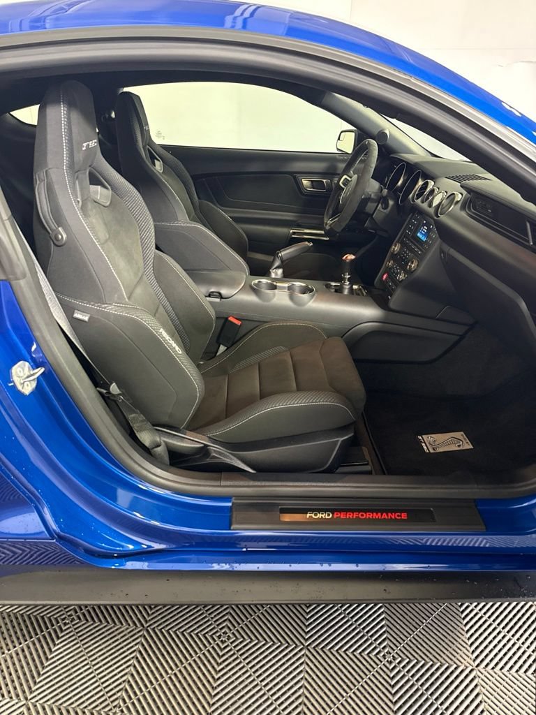 Used 2017 Ford Mustang Shelby GT350 RWD image 15