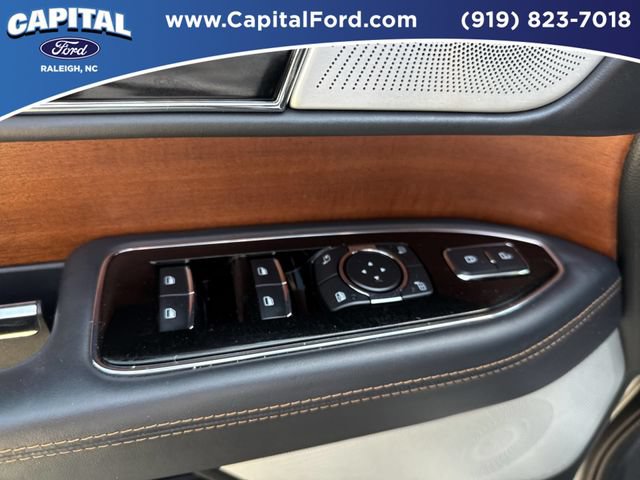 Used 2024 Lincoln Navigator L Black Label AWD/4WD image 21