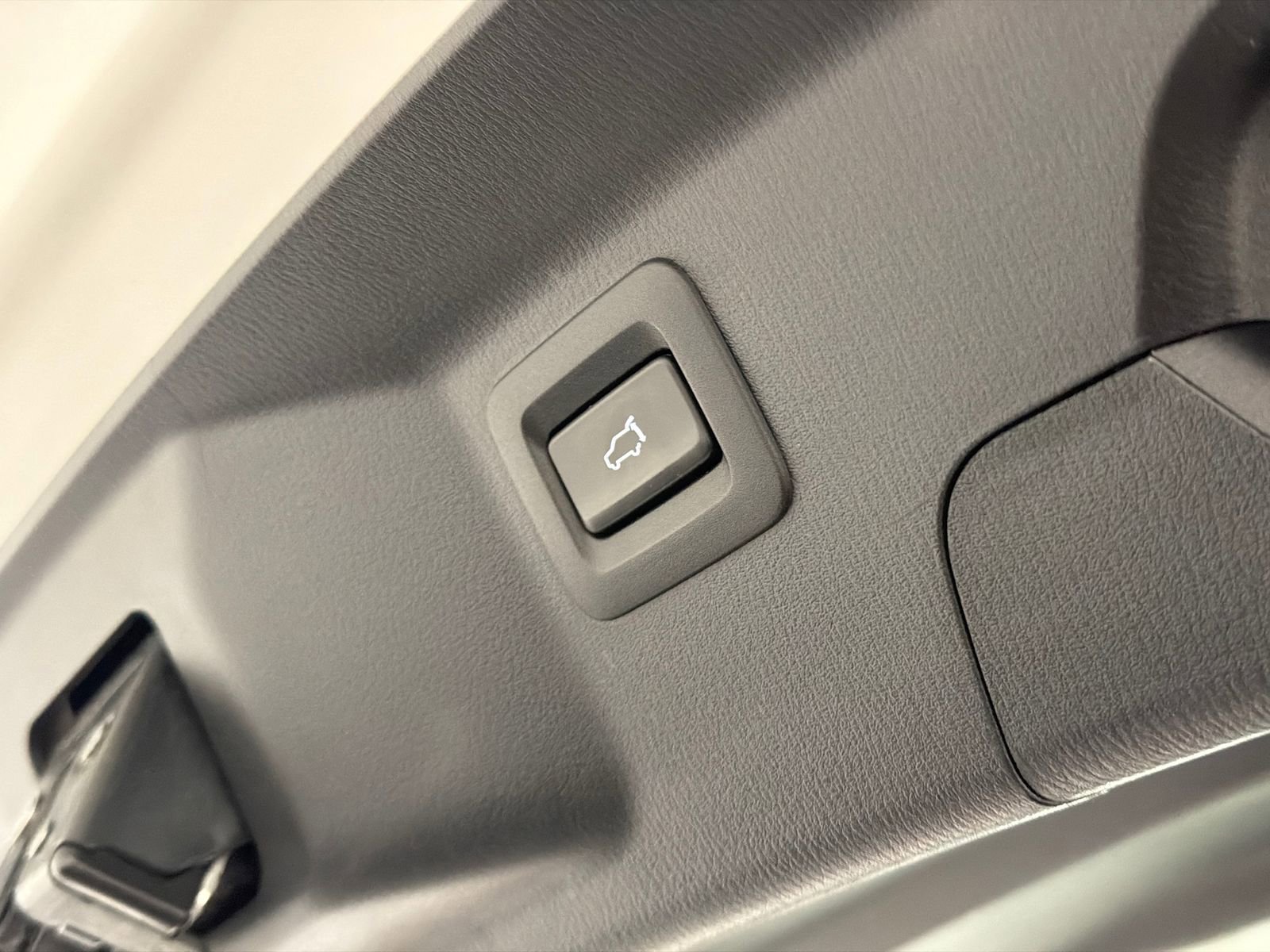 Used 2023 MAZDA CX-9 Grand Touring image 9