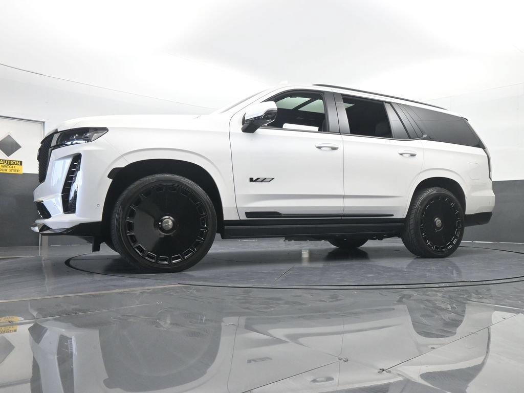 Used 2023 Cadillac Escalade V AWD/4WD image 86