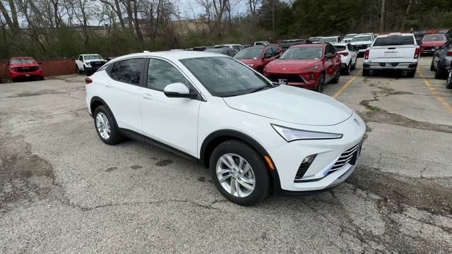 New 2026 Buick Envista Preferred FWD image 2