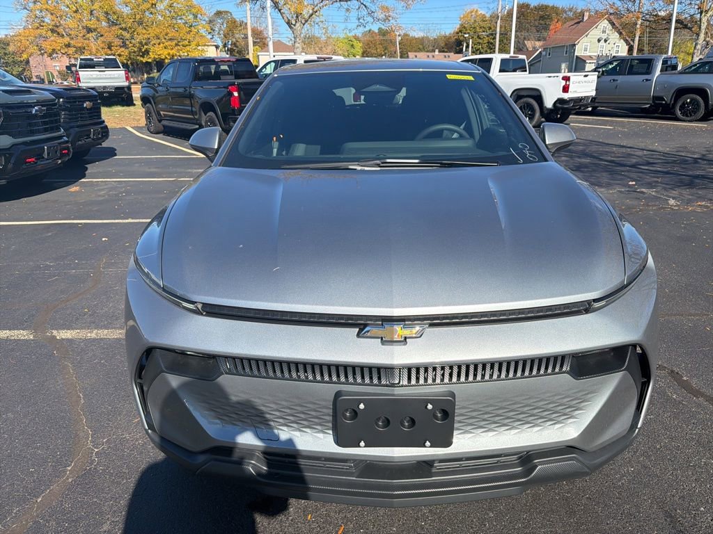 New 2026 Chevrolet Equinox EV LT image 2