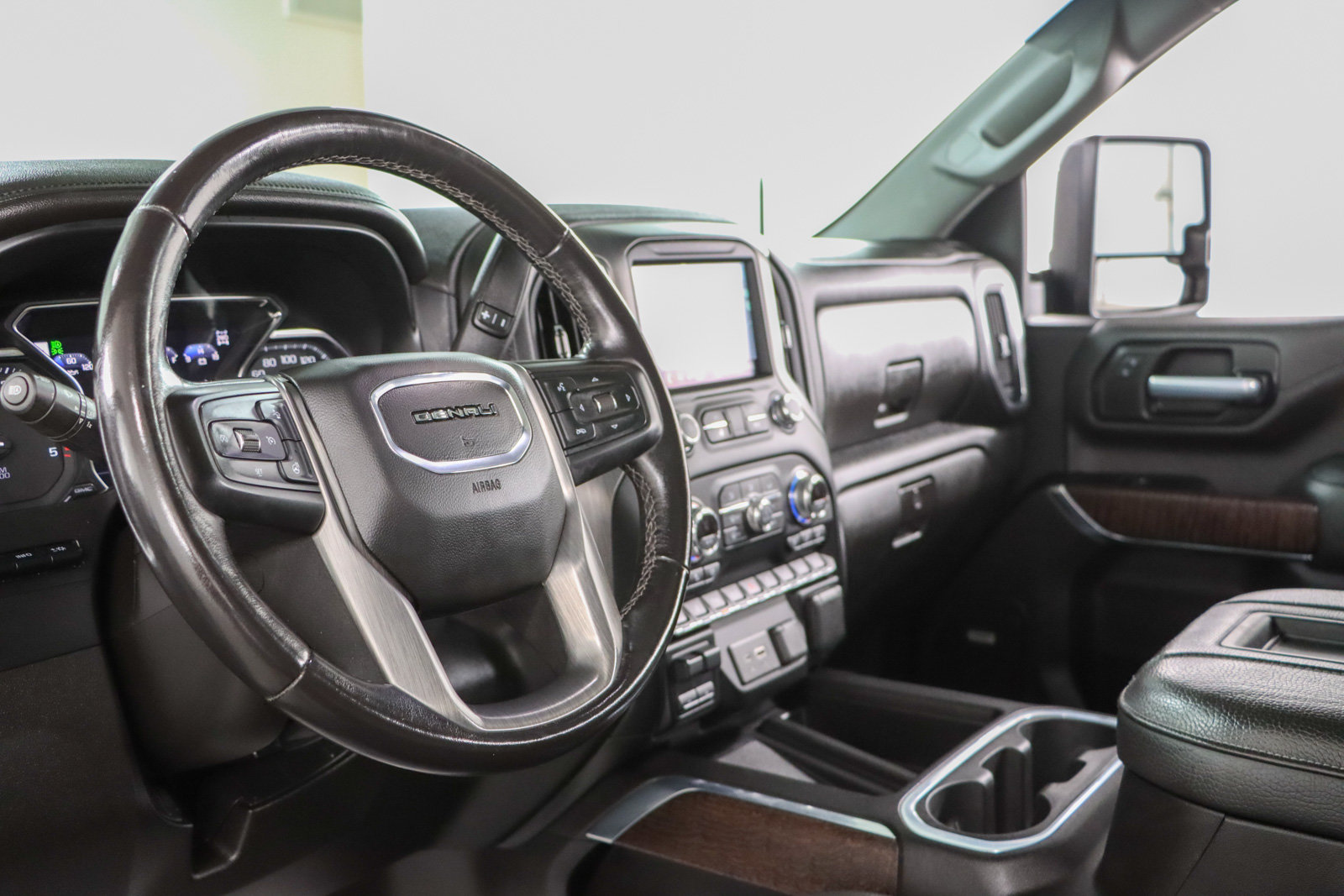 Used 2021 GMC Sierra 2500 Denali w/ Denali Ultimate Package AWD/4WD image 27