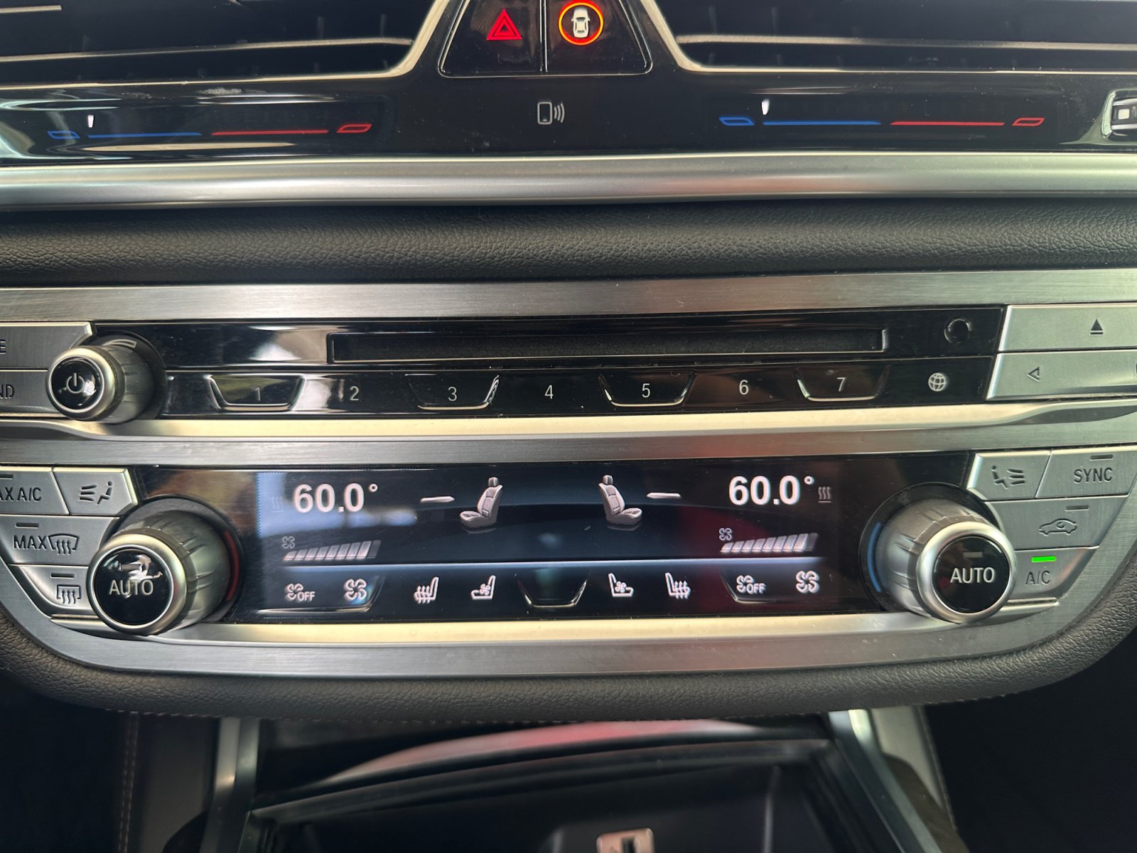 Used 2016 BMW 750i RWD image 21