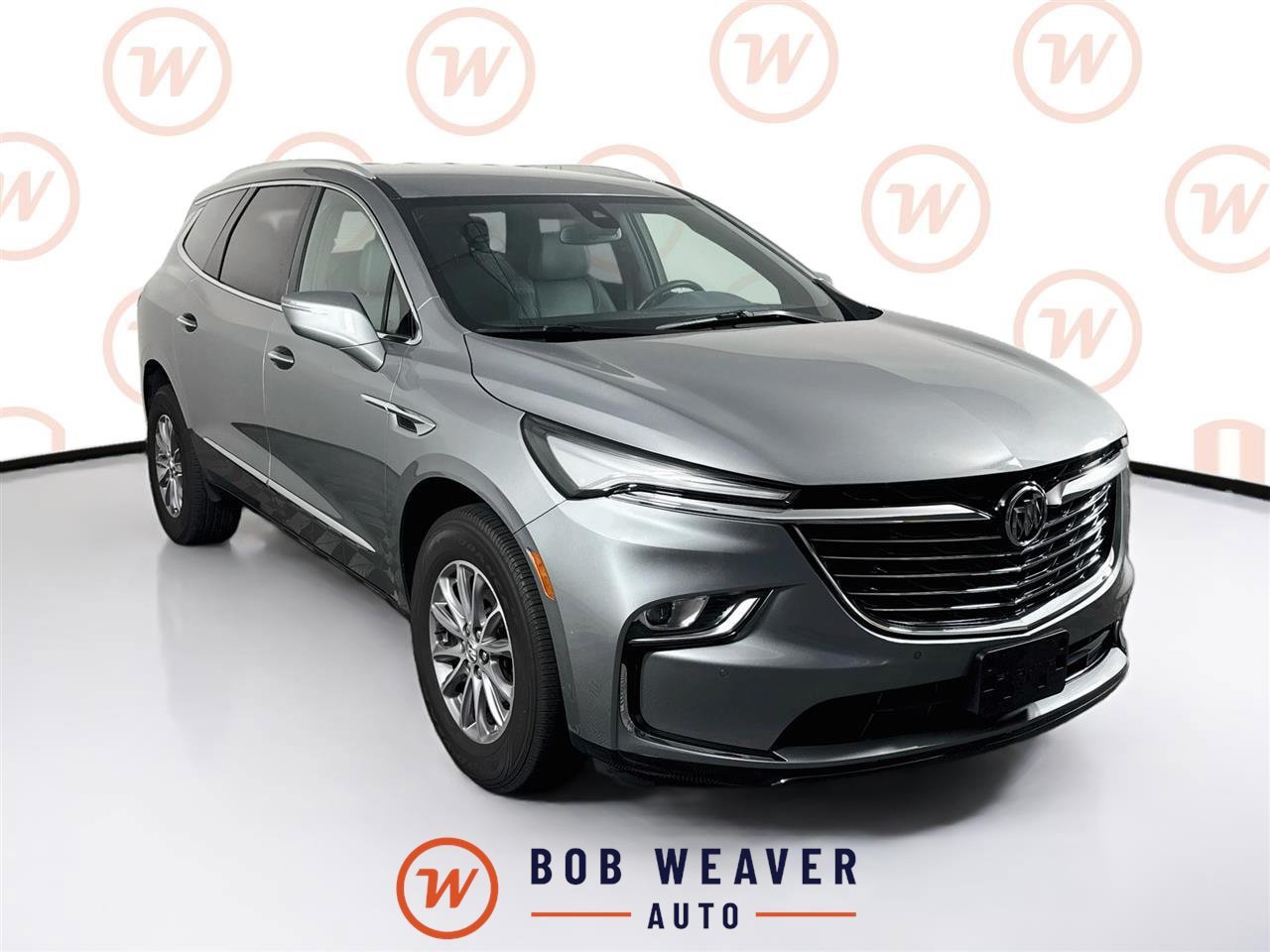 Used 2023 Buick Enclave Essence AWD/4WD image 1