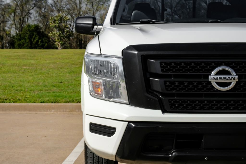 Used 2021 Nissan Titan S image 45