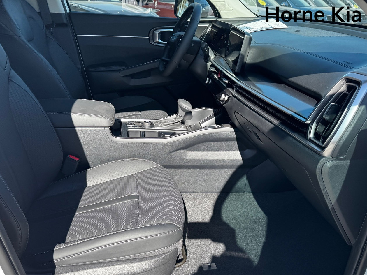 New 2026 Kia Sorento S w/ S Panoramic Sunroof Package image 19
