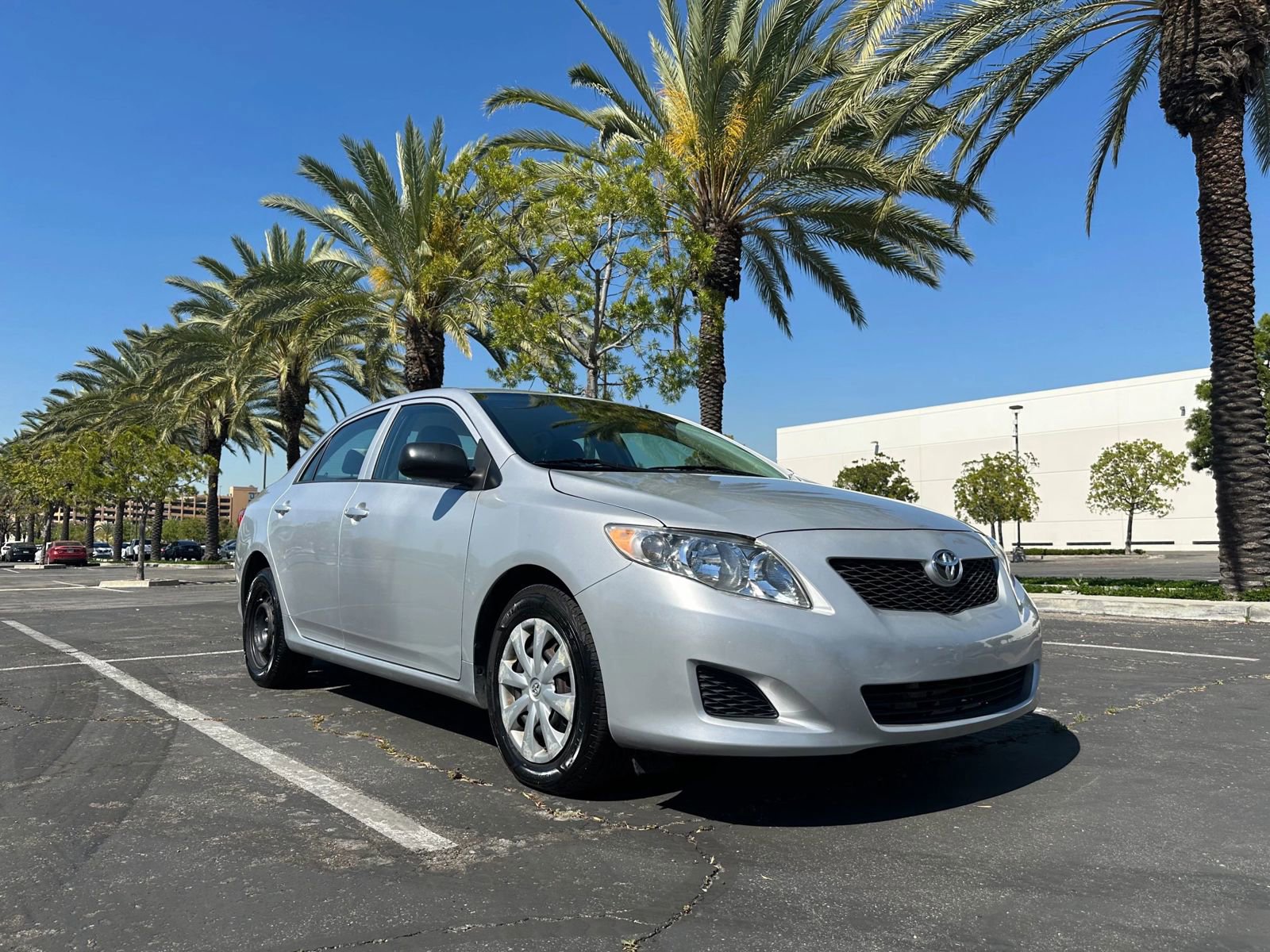 Used 2010 Toyota Corolla FWD image 1